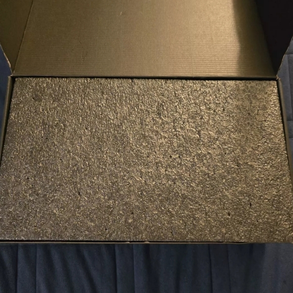 ASUS HOT ITEM! HD7950-DC2T-3GD5-V2 AMD Radeon HD 384-bit Graphics Card. R2S! - Picture 3 of 14